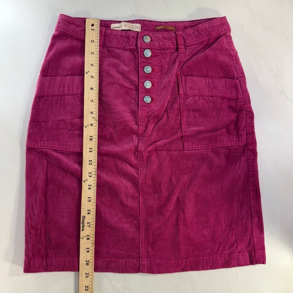 Pilcro by Anthropologie Pink Corduroy Button-Front Mini Skirt Size 6 - Picture 2 of 10